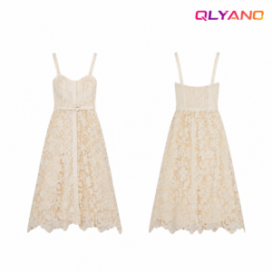 Damenkleid in Gold und Lila